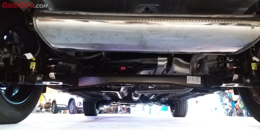 Sasis KIA Seltos menggunakan teknologi AHSS dan PHS