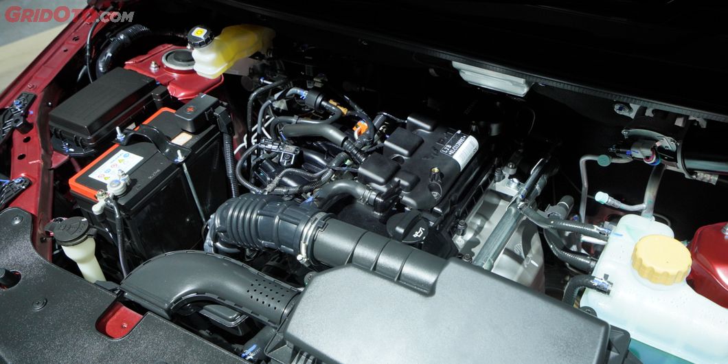 Wuling Confero S masih tetap gunakan mesin 4 silinder kapasitas 1.485 cc DOHC.