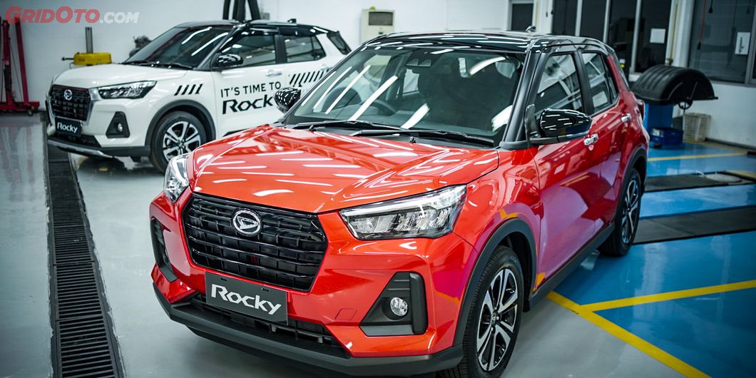 Compact SUV Daihatsu Rocky akhirnya resmi diluncurkan untuk pasar Indonesia hari ini, tapi harganya 