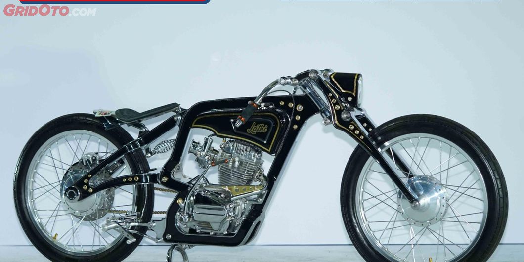 JUARA 1 FFA (FREE FOR ALL) /  GL MAX 1985 / VULLA HENDRATA
