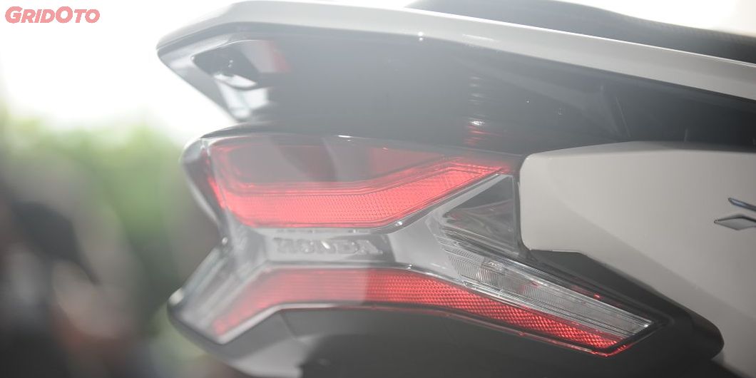 Honda All New PCX  lampu belakang LED