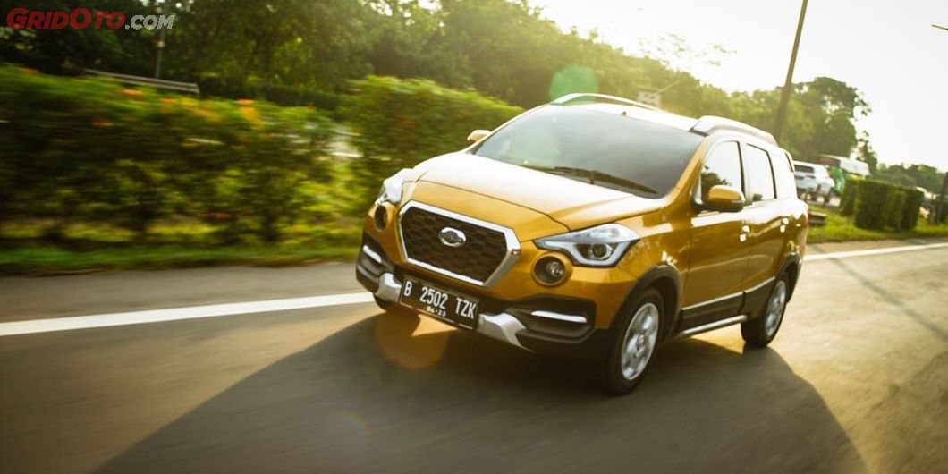 Datsun Cross didukung fitur VDC (Vehicle Dynamic Control), menjamin kontrol saat bermanuver kencang.