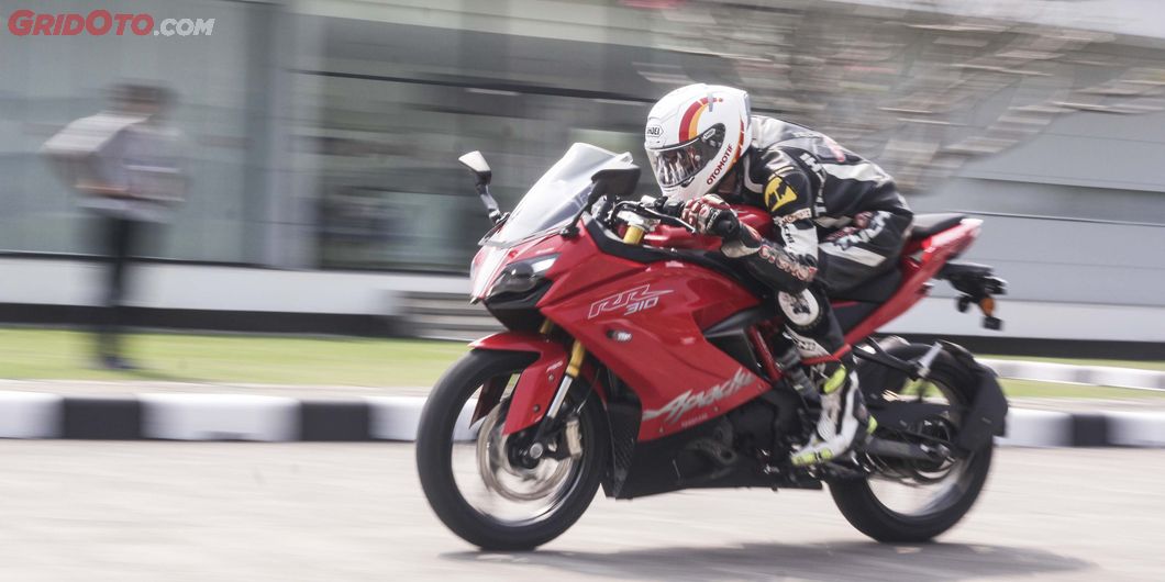 Spidometer Apache RR 310 ada fitur pencatat  waktu kecepatan 0-60 km/jam, bisa dapat 2.8 detik.