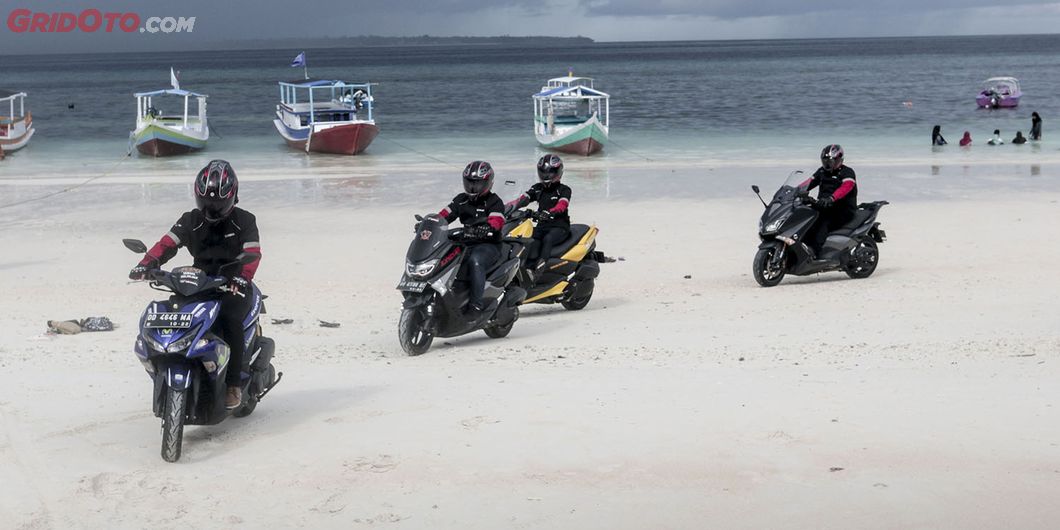 Perjalanan MAXI YAMAHA Tour de Indonesia, rute Makassar - Tanjung Bira. Photo : M Adam Samudra