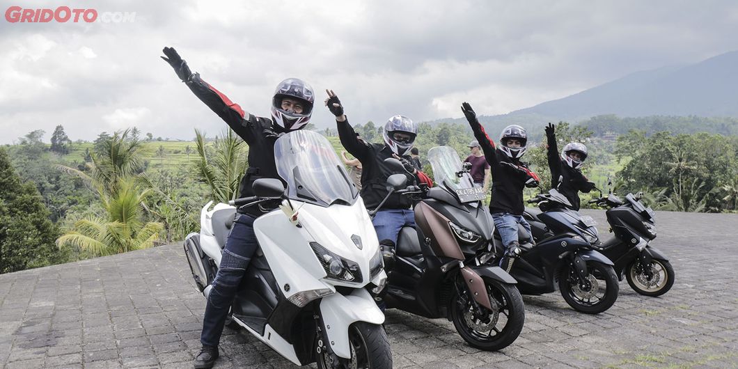 Perjalanan MAXI YAMAHA Tour de Indonesia Etape East 3 Denpasar &ndash; Lovina. Photo : RR Inne Aveline