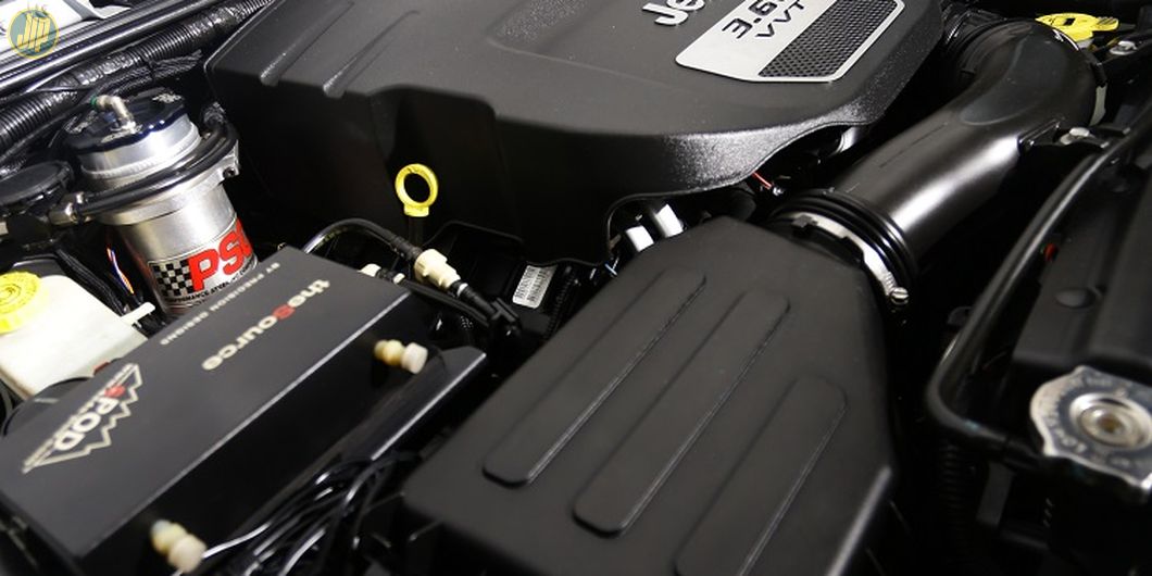 Mesin V6 3.6 liter Pentastar milik Wrangler JK dibiarkan standar.
