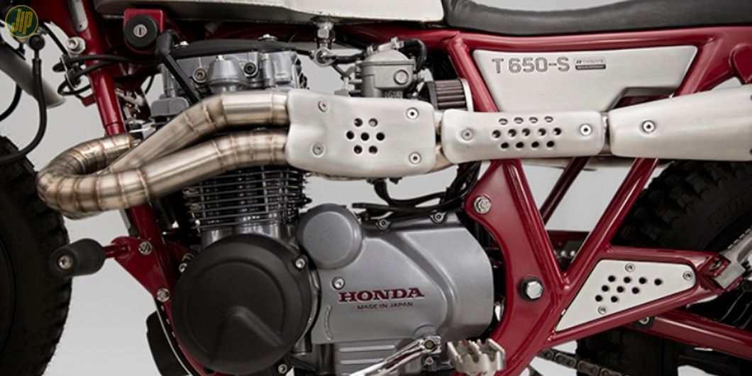 Kustom Scrambler Honda CB650 Four oleh Thrive Motorcycle lansiran pipeburn.com