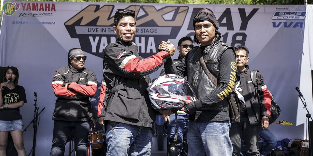 Perjalanan MAXI YAMAHA Tour de Indonesia Etape East 3 Denpasar – Lovina. Photo : RR Inne Aveline