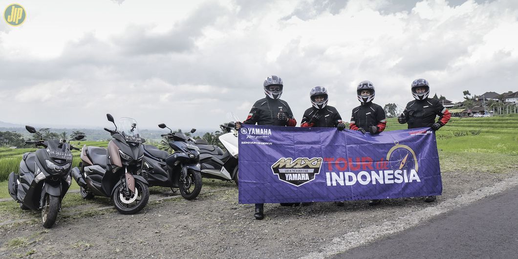 Perjalanan MAXI YAMAHA Tour de Indonesia Etape East 3 Denpasar – Lovina. Photo : RR Inne Aveline