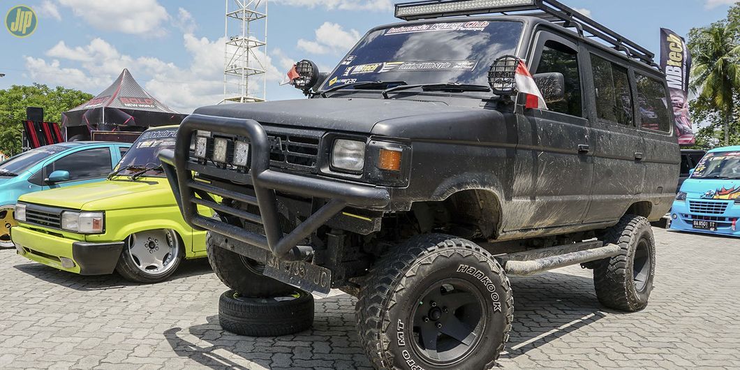 Kijang Off-road Style, peserta MBtech Auto Combat seri 2 Pekanbaru 2018. Photo : Agus Salim