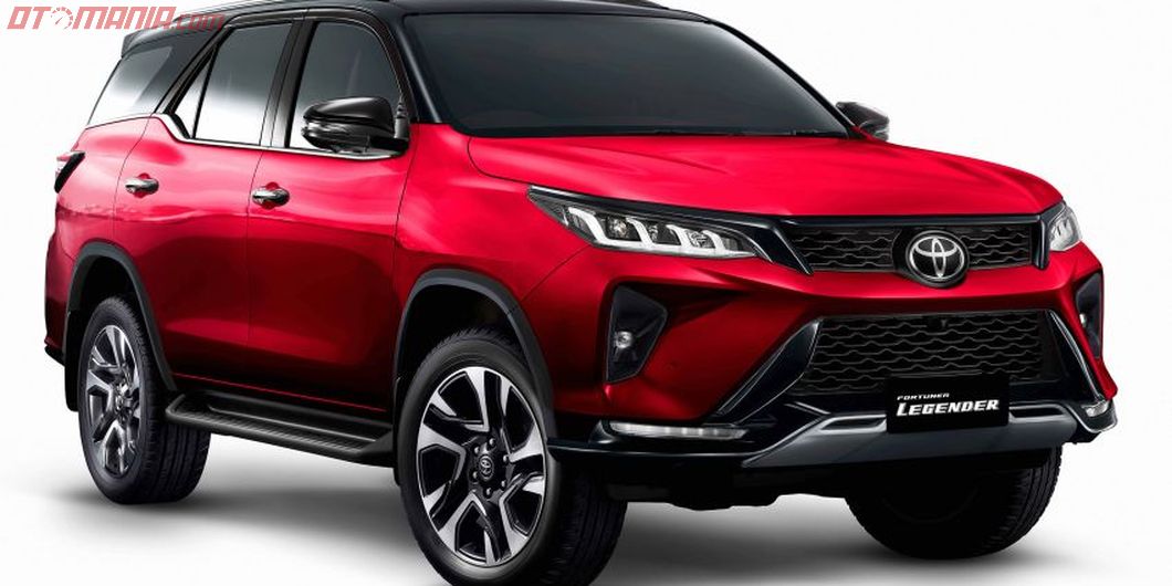 Toyota New Fortuner Legender warna merah