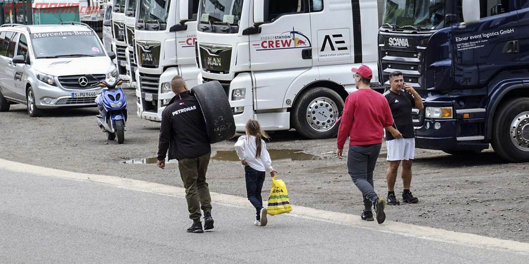 Penonton F1 di sirkuit Spa-Francorchamps, Belgia 2018  - Photo : Antonio Beniah Hotbonar