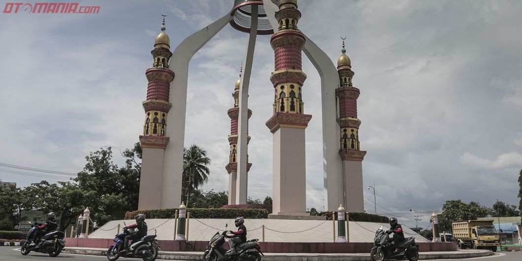 MAXI YAMAHA Tour de Indonesia etape timur 1 Balikpapan – Banjarmasin. Photo : M Ermiel Zulfikar