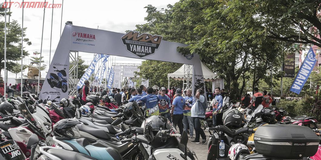 Perjalanan MAXI YAMAHA Tour de Indonesia, rute Makassar - Tanjung Bira. Photo : M Adam Samudra