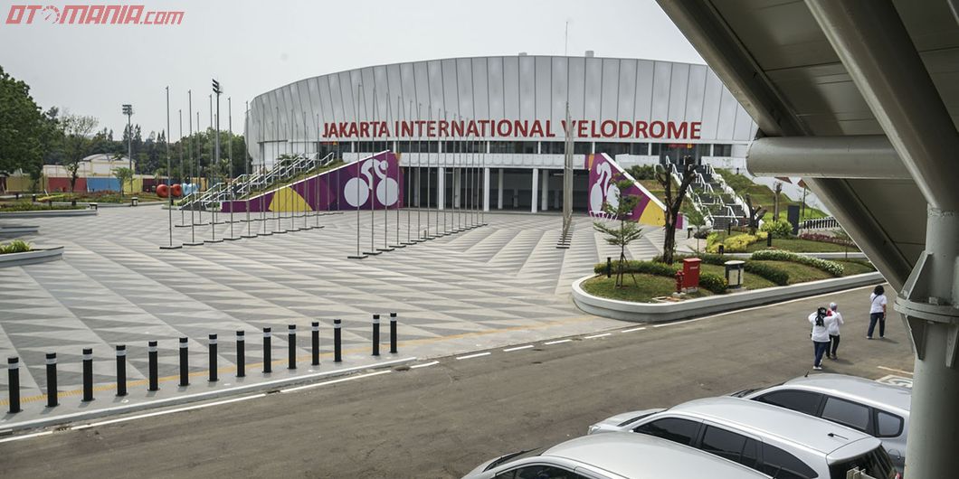 Uji Coba LRT fase pertama Stasiun Velodrome Rawamangun – Kelapa Gading. Photo : Agus Salim