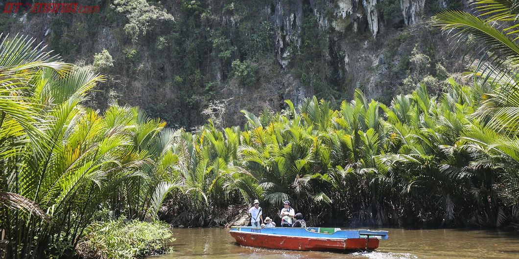 Peserta XploreXpander di Rammang - Rammang, Kab Maros Sulsel. Photo: Gugum Gumilar