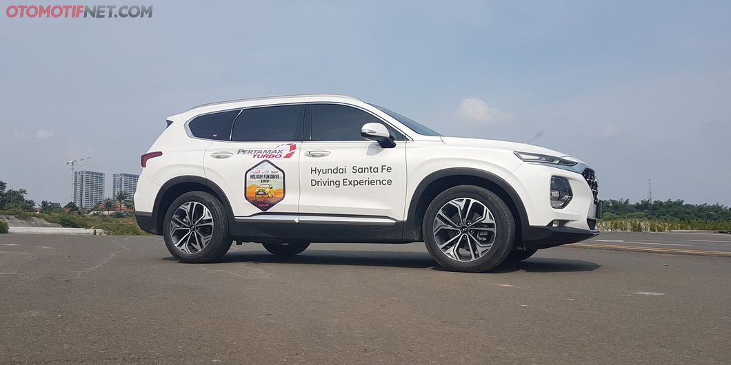 Hyundai Santa Fe XG 2.4 A/T di Holiday Fun Drive 2019