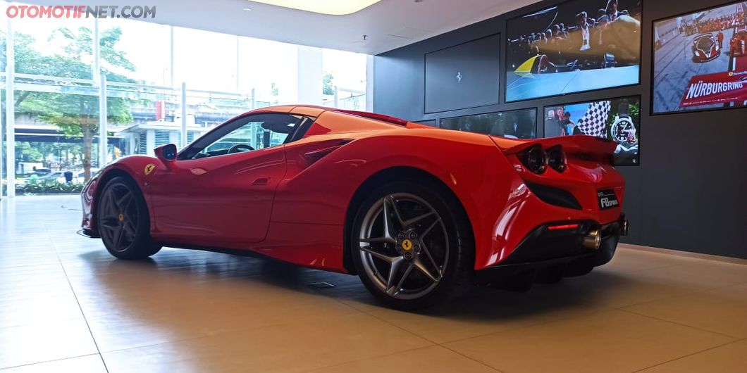 Ferrari F8 Spider