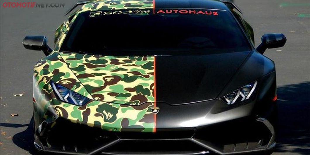Lamborghini Huracan pakai kelir dua corak