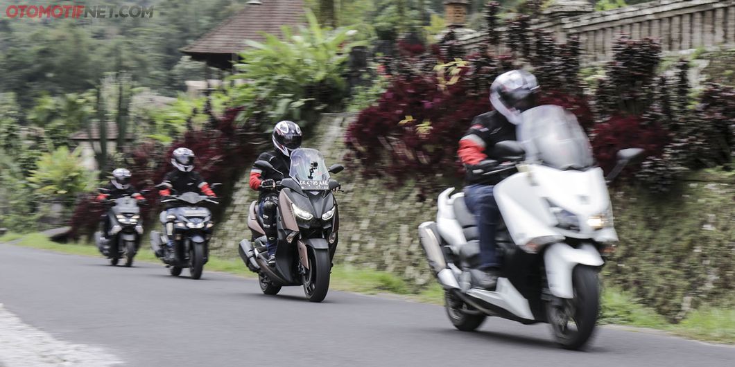 Perjalanan MAXI YAMAHA Tour de Indonesia Etape East 3 Denpasar – Lovina. Photo : RR Inne Aveline