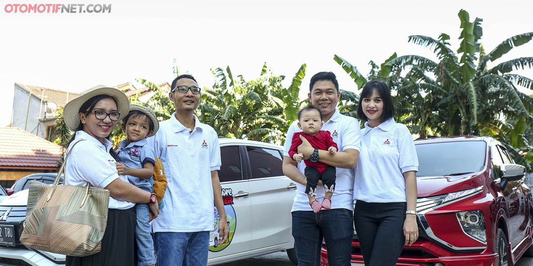 Dua pasang keluarga peserta XploreXpander Makassar. Photo: Gugum Gumilar