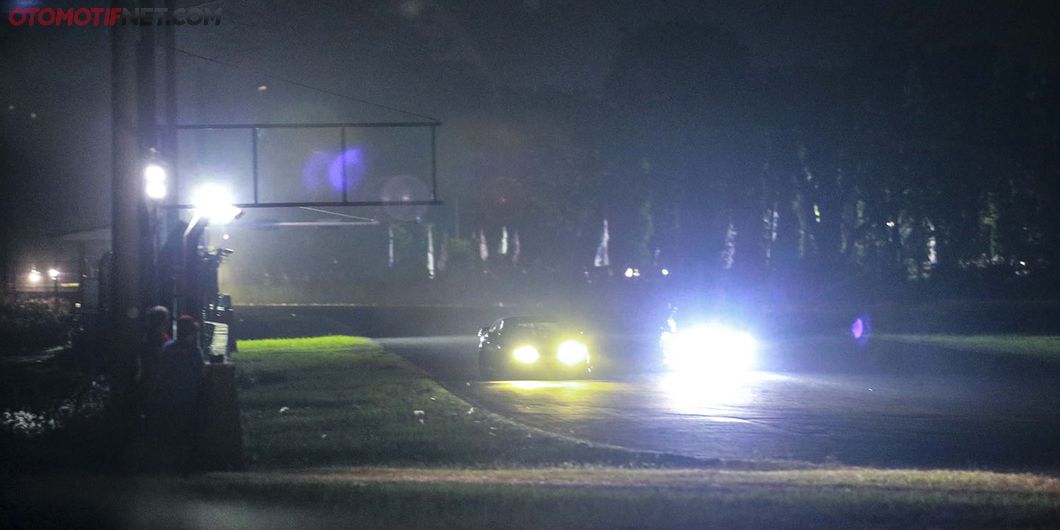 Night Race 2018, ISSOM seri 4 digelar malam hari di sirkuit Sentul. Photo:  F Yosi Setyo Nugroho