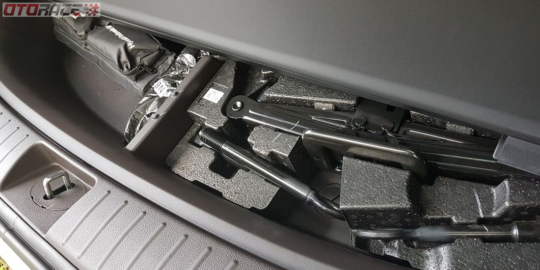 Tool kit di Hyundai Santa Fe XG