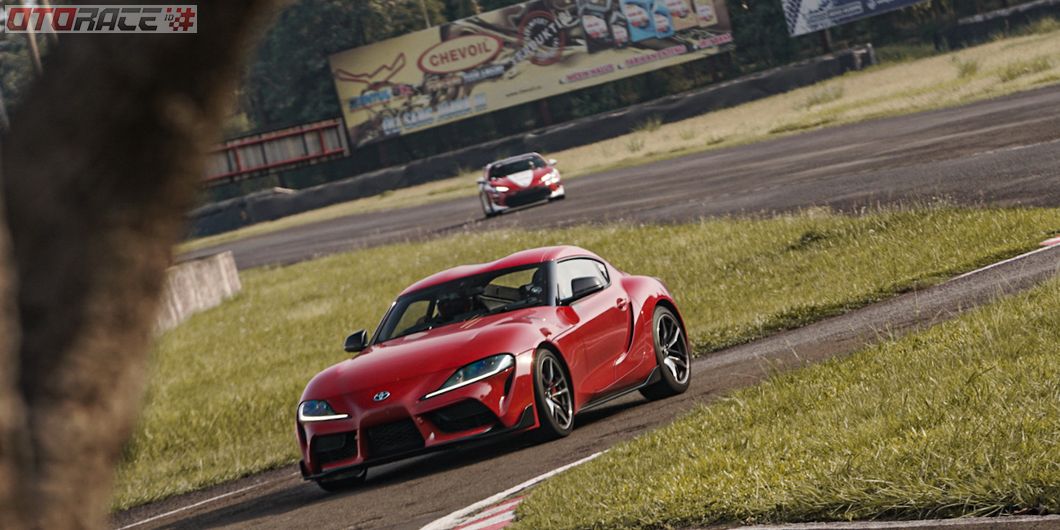 Handling Toyota GR Supra juga baik karena memiliki dumping suspensi yang rigid