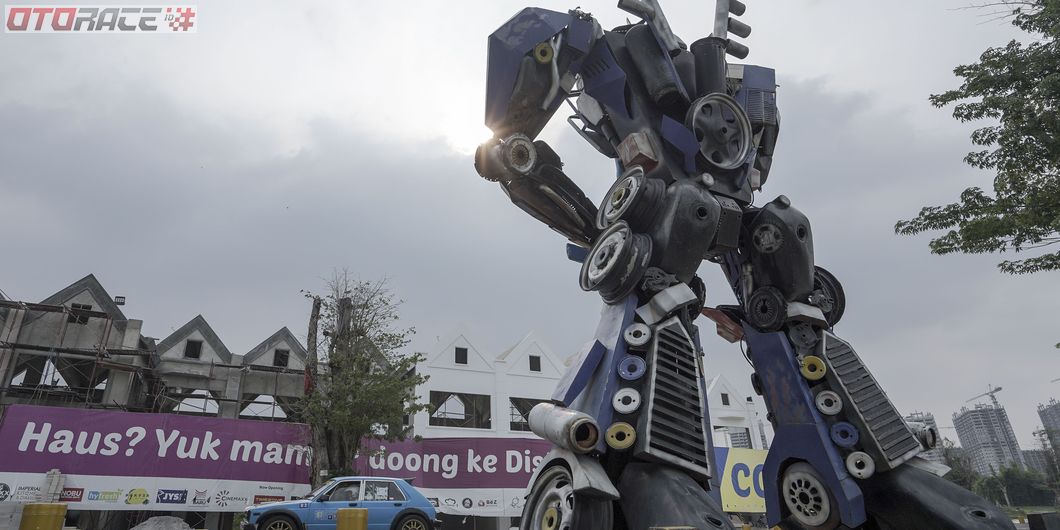 Ada robot Transformers hadir loh di Final Kejurnas Sprint Reli 2019 di Central Park Meikarta Cikaran