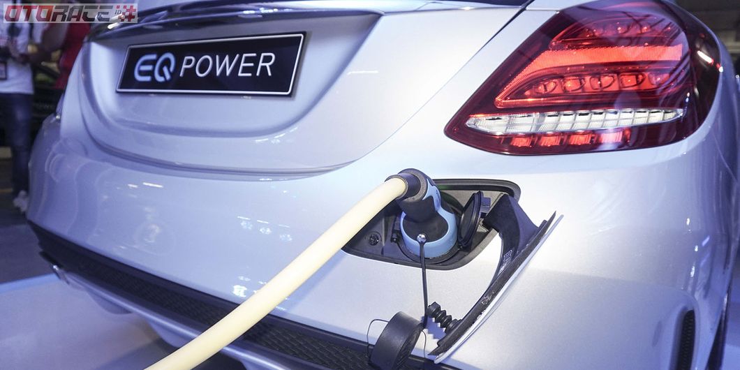 Beginilah pengisian daya listrik Mercedes-Benz EQ Power yang akan datang. Photo: Rianto Prasetyo