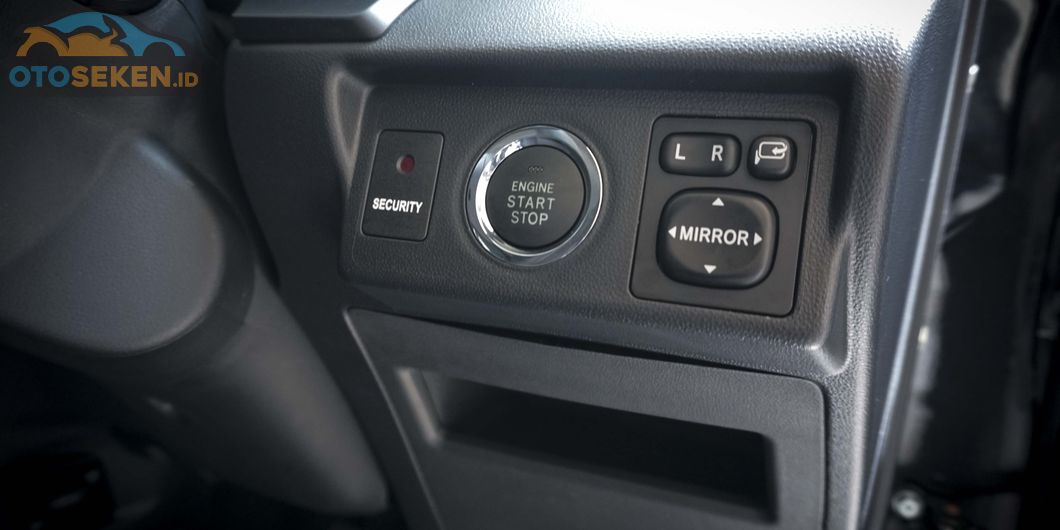 Кнопка старт-стоп bmw g30. Отключение старт стоп тойота. Отключение старт стоп тойота. Кнопка старт стоп волга сайбер. Отключение старт стоп тойота.