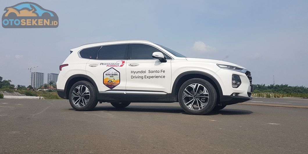 Hyundai Santa Fe XG 2.4 A/T di Holiday Fun Drive 2019