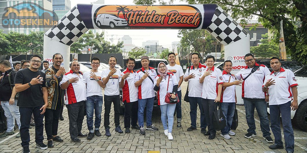 Tim Toyota Fortuner Hidden Beach bersama komunitas Forci