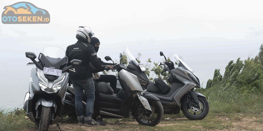 Komparasi Yamaha XMAX 250 VS Honda Forza 250 VS  Kymco Downtown 250i ke Ciletuh, Sukabumi, Jawa Bara