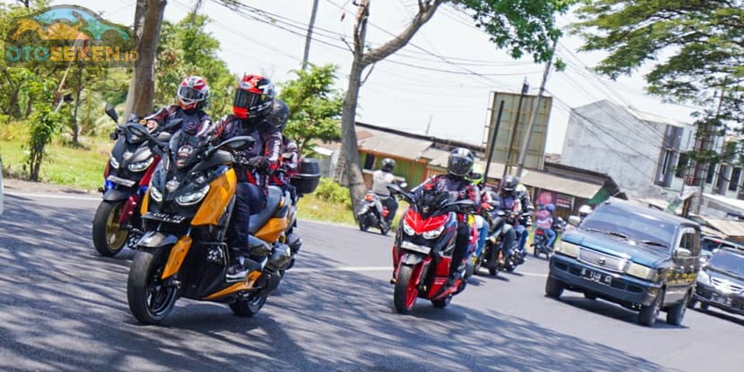 Peserta turing MAXI Yamaha Day 2019 Malang menuju titik akhir di wisata alam Coban Rondo Malang (5/1