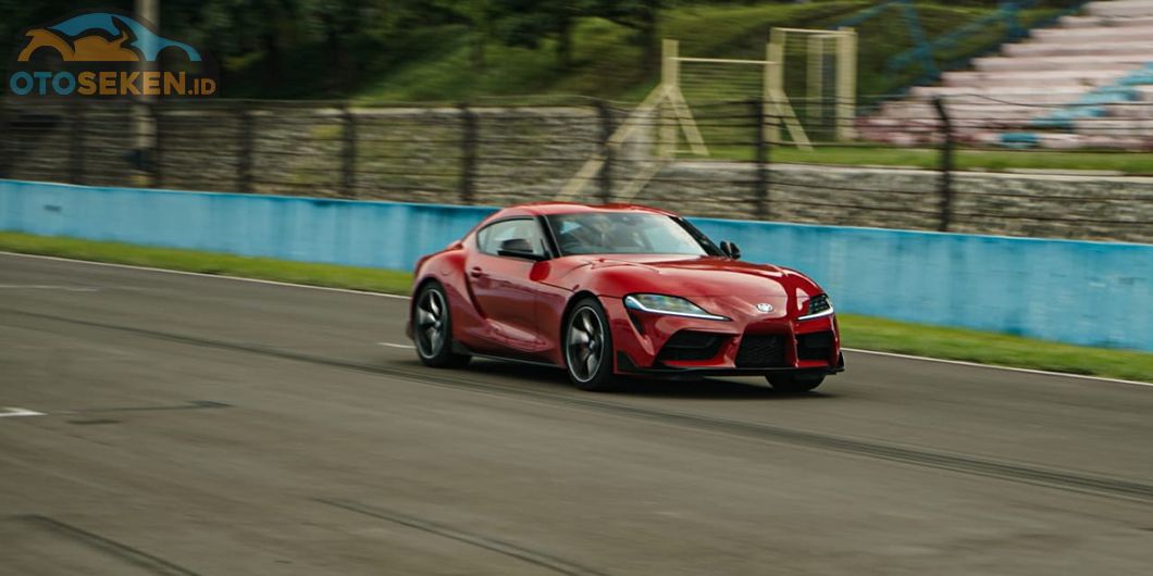 Tes Toyota GR Supra di sirkuit Sentul