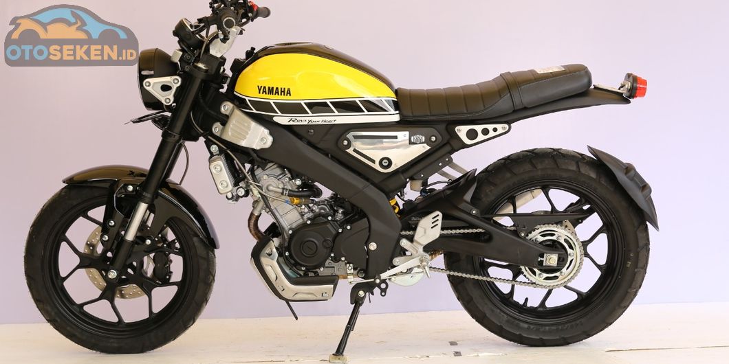 Tampak samping Yamaha XSR 155 pemenang kelas heritage Bekasi