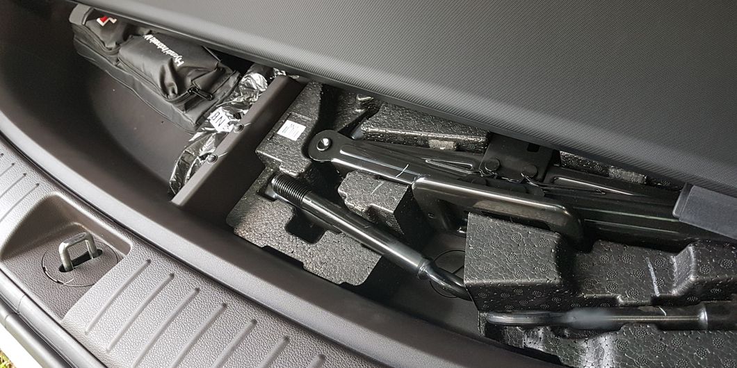 Tool kit di Hyundai Santa Fe XG