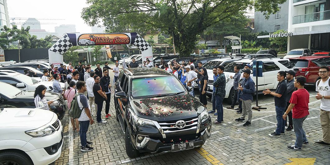 Pelepasan Tim Toyota Fortuner Hidden Beach