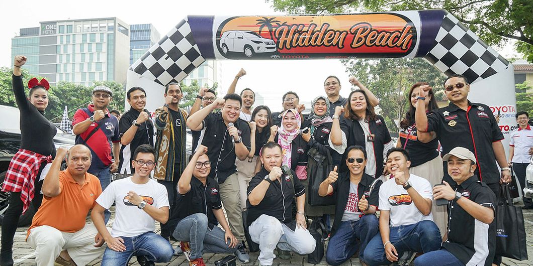 Tim Toyota Fortuner Hidden Beach bersama komunitas id42ner