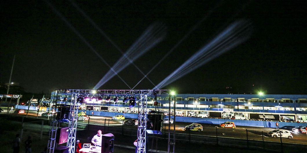 Night Race 2018, ISSOM seri 4 digelar malam hari di sirkuit Sentul. Photo:  F Yosi Setyo Nugroho