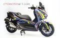Yamaha XMAX Bunglon, Terpapar Cahaya Alih Warna