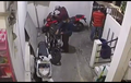 Blak-blakan, Maling Motor Suka Targetkan Rumah Dengan Kondisi Pagar Begini