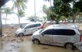 Update: Avanza Xenia Terdampar Diterjang Tsunami Banten dan Lampung