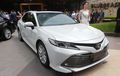 Foto-Foto Toyota Camry V Yang Baru Meluncur Tadi Siang, Mewah
