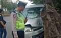 Sopir Gran Max Kagok Lihat Motor di Jalur Kanan, Pohon Jadi Sasaran