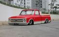 Chevrolet C10 1968 Cium Aspal, Gaya Slammed Truck Bikin 'Gasrukkk'