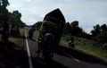 Fenomena 'Truk Oleng' Makan Korban, Pengendara Motor Dihantam Telak