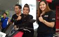 Ustaz Maulana Bergaya di Atas Yamaha Lexi, Seperti Mau Free Style