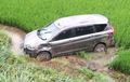 Suzuki Ertiga Baru Remuk Terjun ke Sawah Sedalam 6 Meter, Kemana Perbaikannya?